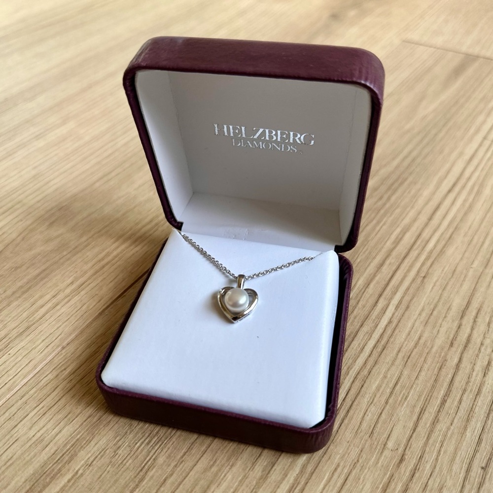 Helzberg Diamonds Freshwater Pearl Heart Shaped Pendant Necklace In 925 Silver